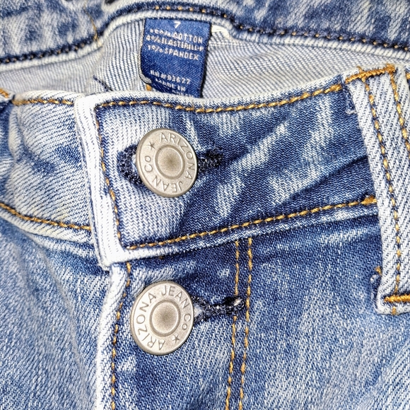 BRAND NEW! NEVER WORN, BOUGHT AT J.C.PENNY.. ARIZONA BRAND SZ.7 - Picture 2 of 5